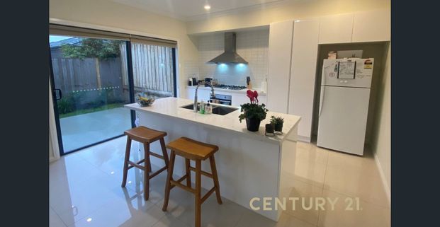 Modern Style, Effortless Living - Photo 1