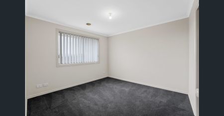 Spacious Family Living in Prime Kurunjang Location! PROPERTY ON HOLD - Photo 2