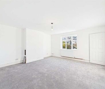 Honey Hill, Lambourn, Hungerford, Berkshire, RG17 - Photo 2