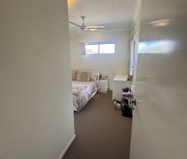 Mango Hill - Photo 1