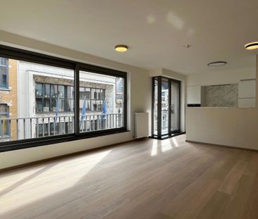 Prachtig, lichtrijk appartement in hartje Antwerpen - Photo 2
