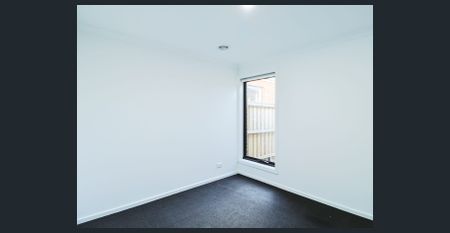 A Modern Family Retreat in Beveridge - Photo 3