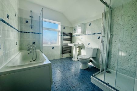 Commercial Road - Photo 4