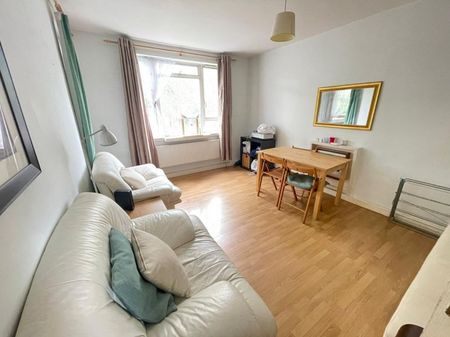 Priory Green, London - Photo 2