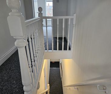 2 bedroom terraced house to rent - Photo 3