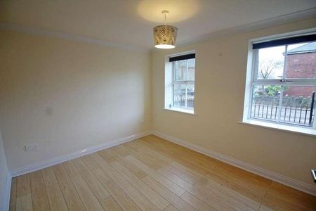 Walmersley Road, BL9 - Photo 2