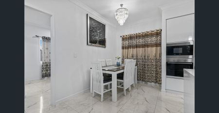 MODERN 3 BEDROOM HOME WITH STUDY, DOUBLE GARAGE AND SOLAR! - Photo 2