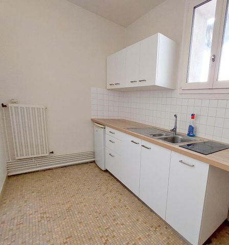 Location Appartement 1 pièce 39m² TOURS 37000 - Photo 2
