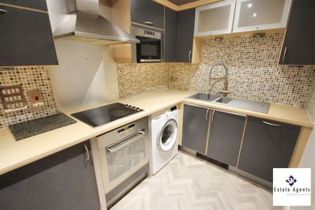 2 Bedroom Flat To Let - Photo 3