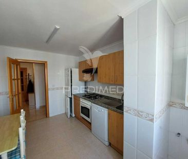 Apartamento t3 c/ parqueamento qt da fonte da prata nova - Foto 4