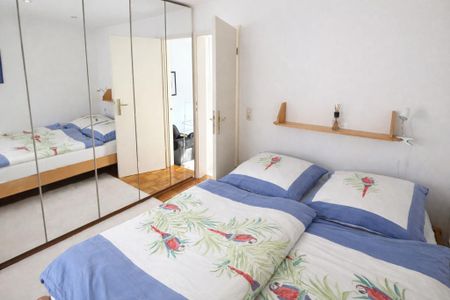 Möblierte Zwei-Zimmer-Wohnung mit eigenem Garten und Stellplatz - Photo 5