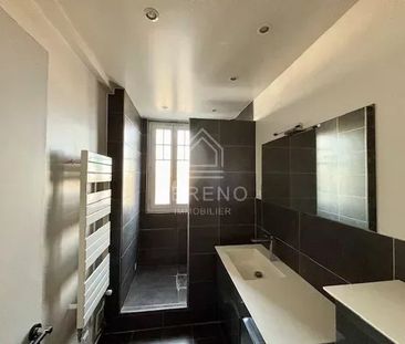 Location Appartement 2 pièces 51m² ST MAUR DES FOSSES 94100 - Photo 2