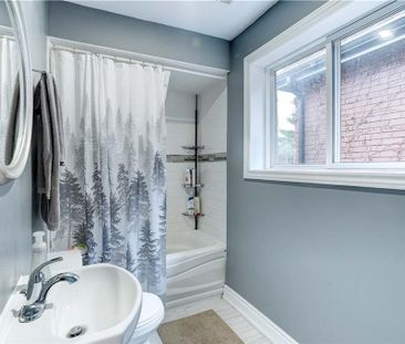 For Lease - 24 Avalon Place Unit# Upper, Hamilton, Ontario - Photo 1