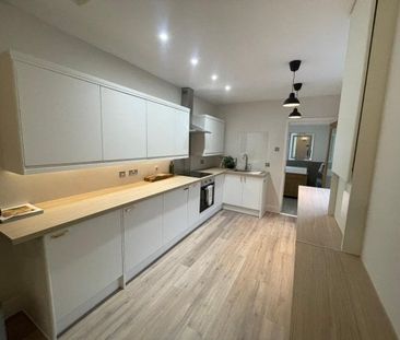 Chesterfield Road, Baffins - Photo 3