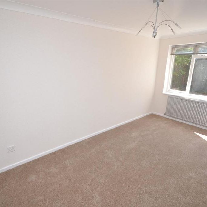 4 bedroom detached house to rent - Photo 1