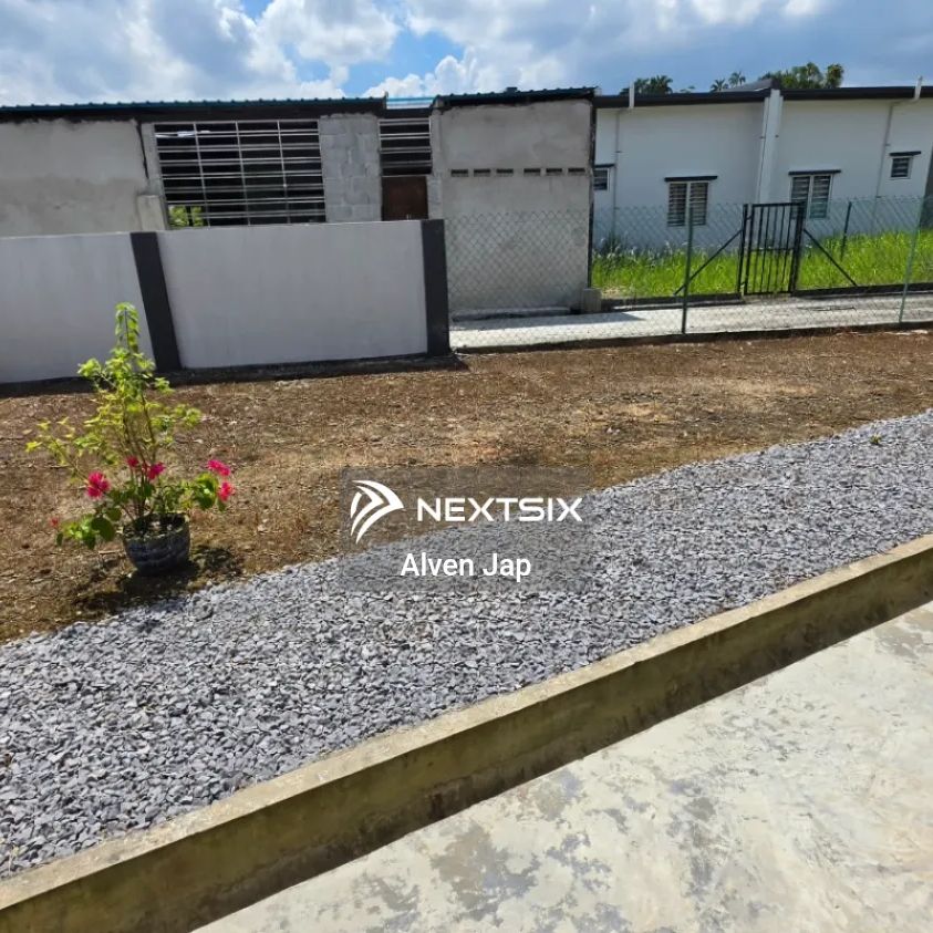 Single Storey corner house for rent - Photo 1