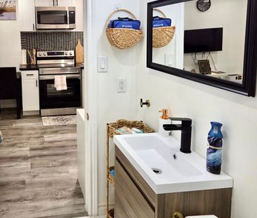 For Lease - 2586 Foxmeadow Road Unit# Apartment 1, Room 1 and 2, Pe... - Photo 1