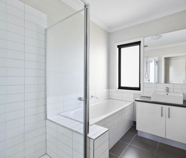 18 Damask Way, Mernda, Vic 3754 - Photo 1