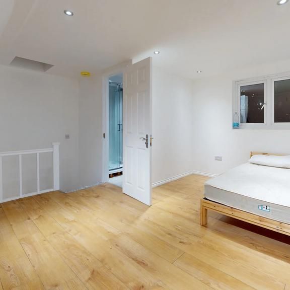 2 bedroom maisonette to rent - Photo 1