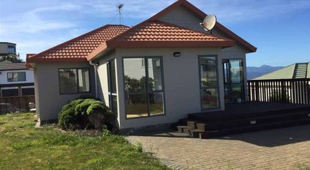 Fabulous Sea Views - Photo 4