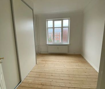 Moderne 3-værelses lejlighed i hjertet af Aalborg - Photo 2