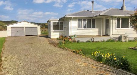 PAHIATUA - 3 BEDROOMS - Photo 5