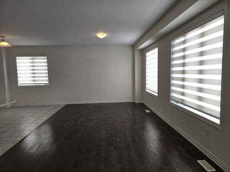 For Lease - 22 Spinland Street, Caledon, Ontario - Photo 2