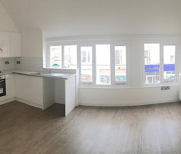 3 bedroom apartment to rent - Photo 2
