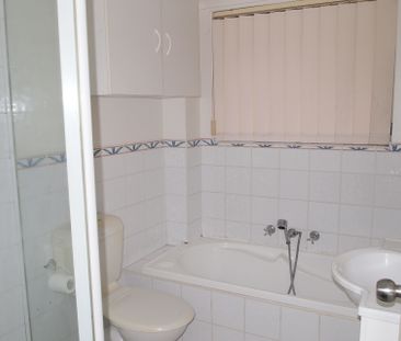 Available 29 November - Photo 5