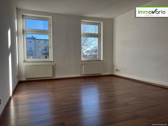 Helle, einfache 3-Raum-Wohnung mit Balkon, Tageslichtbad, Wanne und Abstellraum. Stellplatz möglich - Photo 1