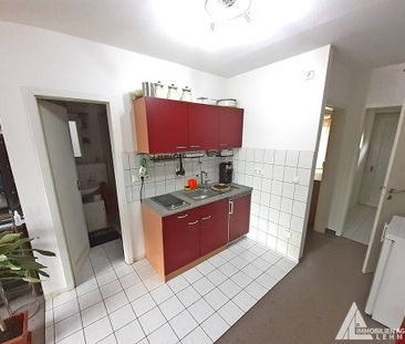 Freundliche 2-Raum-Wohnung mit Balkon & Stellplatz | 365 € Warmmiet... - Photo 2