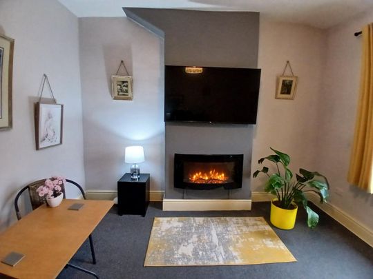 Burnley Road, Briercliffe, Burnley - Photo 1