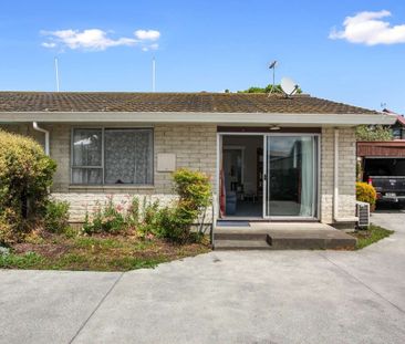 Central, Convenient and Cozy on Whitmore - Photo 4