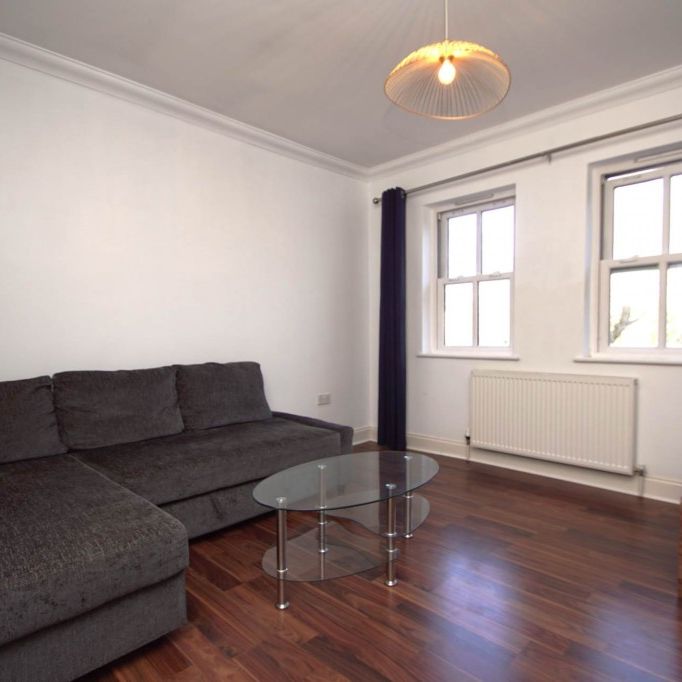 2 bed Apartment for rent - Photo 1