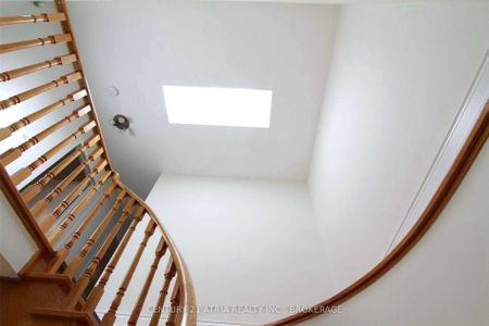 For Lease - 40 Alanbull Square, Toronto, Ontario - Photo 4