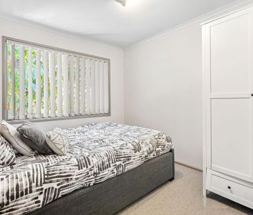 Beautiful Renovated High set Home with Space & Style! - Photo 2