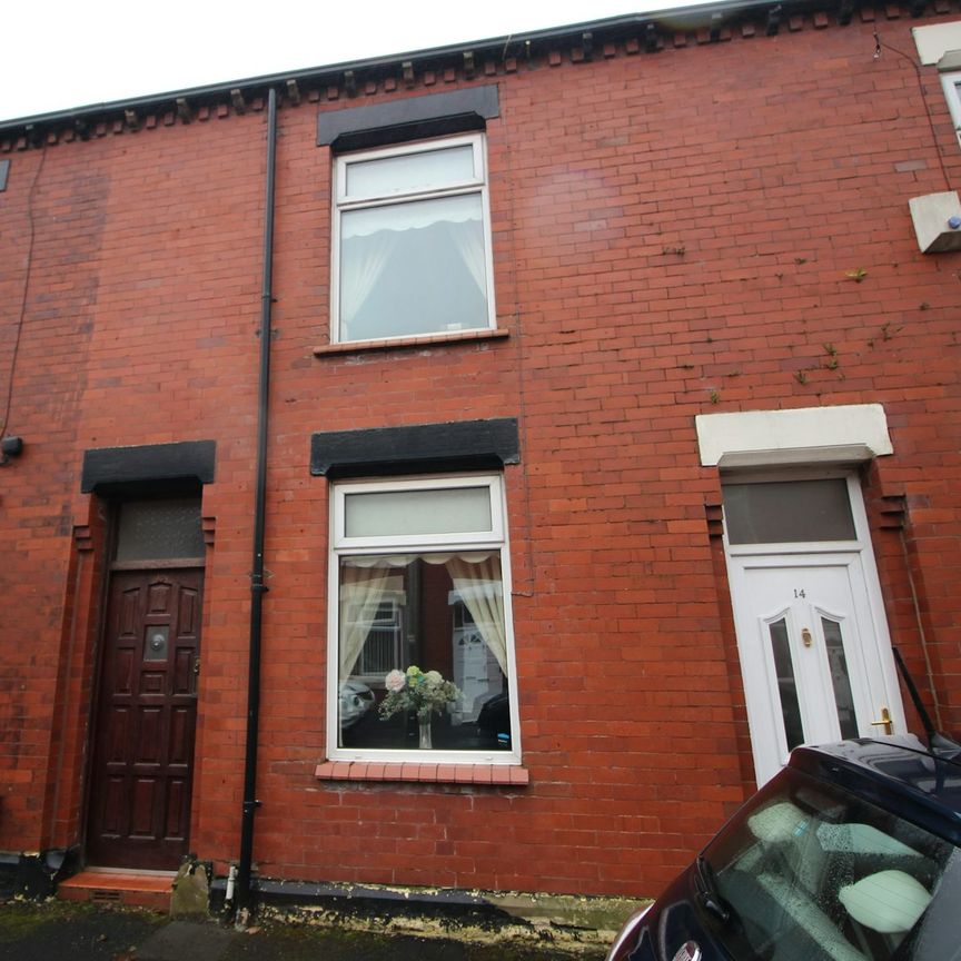 Terraced House to rent on - Photo 1