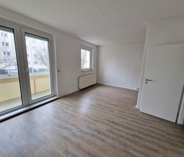 Charmante Wohnung mit Balkon und bodentiefer Dusche! - Photo 1