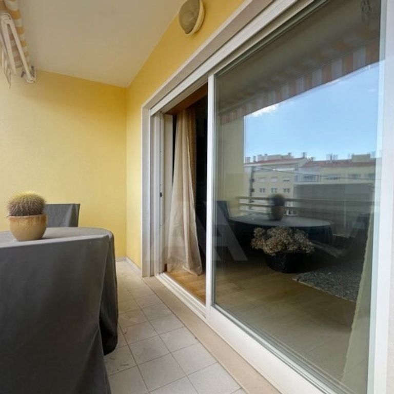 3 room luxury Flat for rent in Carcavelos e Parede, Cascais, Lisbon - Photo 1