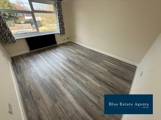 4 bedroom semi-detached house to rent - Photo 1