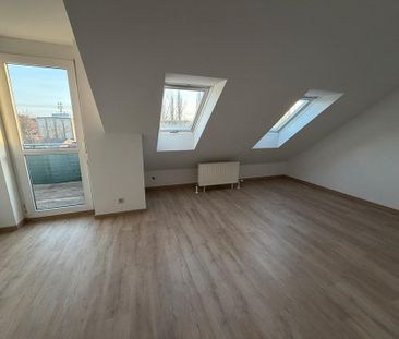 Helle Dachterrassenwohnung, TG, Lift, EBK - Foto 1