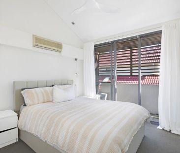 Position Perfect North Facing 1 Bedroom Plus Study Townhouse In The... - Photo 4