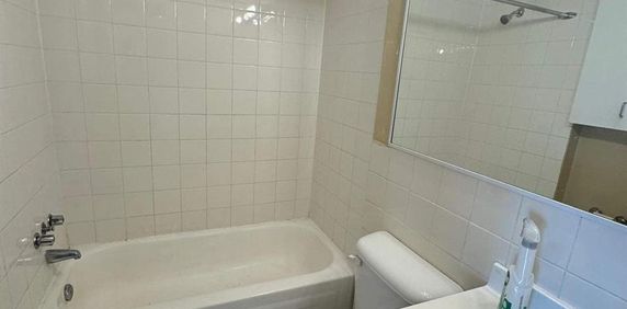 2 CH - 1 SDB - Montréal - $1,595 /mo - Photo 2