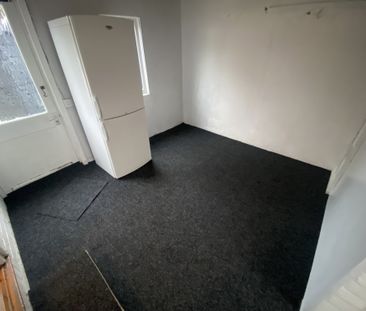 Corndon Close, Kidderminster - Photo 6