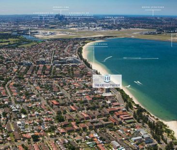 FIRST FLOOR STUDIO APARTMENT - OPPOSITE THE BEACH! - Photo 1
