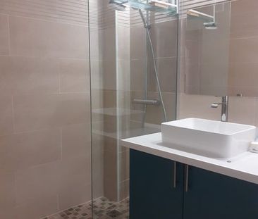 T1 - Photo 5