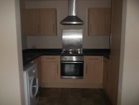 2 bedroom apartment to rent - Photo 4