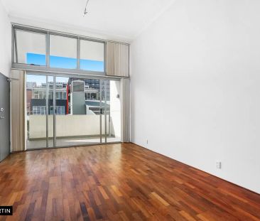 MGM MARTIN - TWO BEDROOM APARTMENT - Photo 4