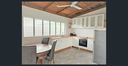 Where Character Meets Contemporary Comfort! - Photo 5