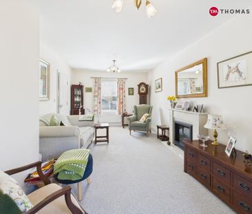 3 bedroom end of terrace house to rent - Photo 1